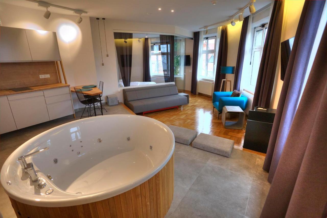 Cardinal Apartments Загреб Экстерьер фото