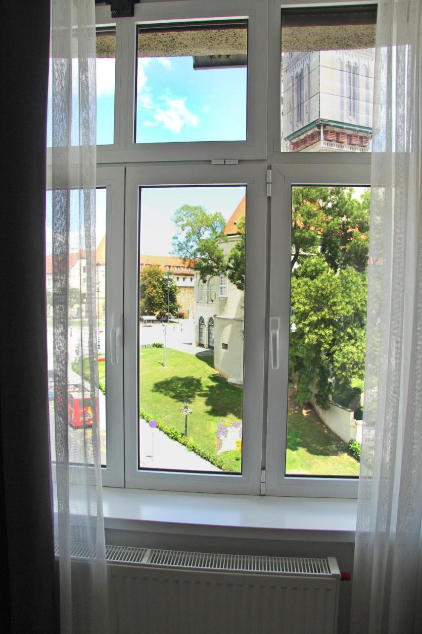 Cardinal Apartments Загреб Экстерьер фото